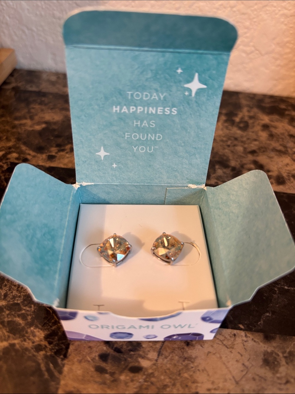 Origami Owl Gold Iridescent Stud Earrings with Teal Box
